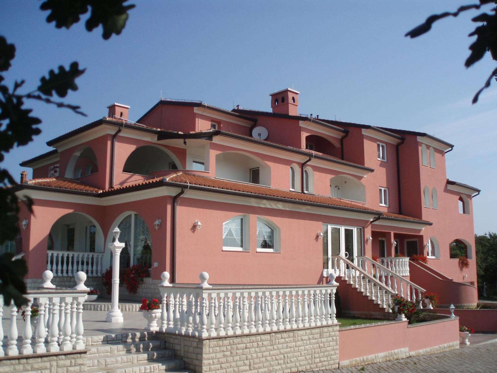 Apartments And Rooms Villa Chiara Krnica Dış mekan fotoğraf